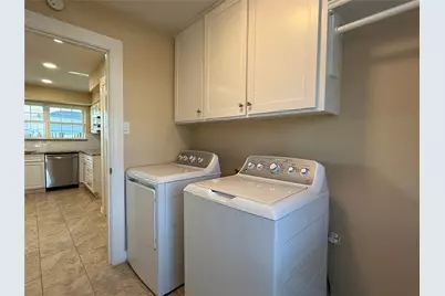 318 Big Hollow Lane, Houston, TX 77042 - Photo 9