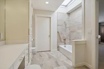 10 S Briar Hollow Lane #50, Houston, TX 77027 - Photo 29