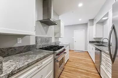 10 S Briar Hollow Lane #50, Houston, TX 77027 - Photo 15