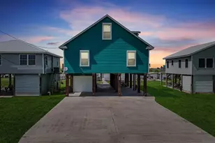 1868 County Rd 201, Sargent, TX 77414 - Photo 3