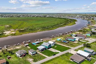 1868 County Rd 201, Sargent, TX 77414 - Photo 29