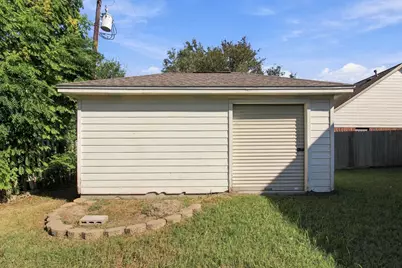 2519 15th Street N, Texas City, TX 77590 - Photo 23