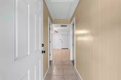 7108 E Hunter Drive, Hitchcock, TX 77563 - Photo 5