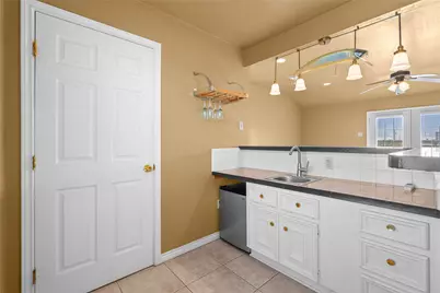 7108 E Hunter Drive, Hitchcock, TX 77563 - Photo 19