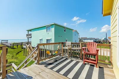 2032 Blue Water Highway, Surfside Beach, TX 77541 - Photo 17