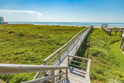 2032 Blue Water Highway, Surfside Beach, TX 77541 - Photo 9