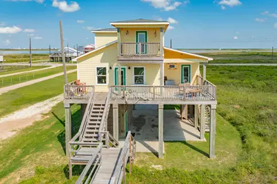 2032 Blue Water Highway, Surfside Beach, TX 77541 - Photo 7