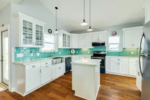 2032 Bluewater Hwy, Surfside Beach, TX 77541 - Photo 23