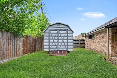 2717 Hillshire Drive, Deer Park, TX 77536 - Photo 17