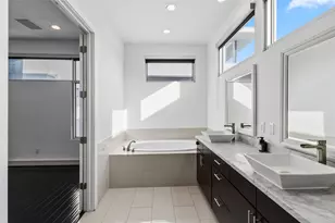 5228 Maxie St, Houston, TX 77007 - Photo 13