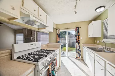 12046 Westlock Drive, Tomball, TX 77377 - Photo 9
