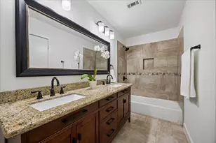 8443 Westview Dr, Houston, TX 77055 - Photo 13