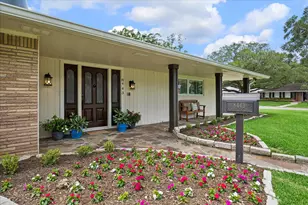 8443 Westview Dr, Houston, TX 77055 - Photo 7