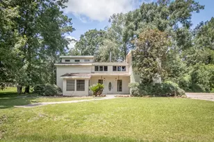 13119 Live Oak Ln, Old River-Winfree, TX 77535 - Photo 1