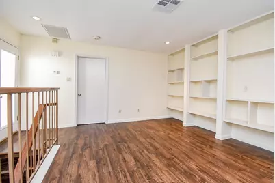 13427 Parkway Boulevard, Sugar Land, TX 77478 - Photo 31