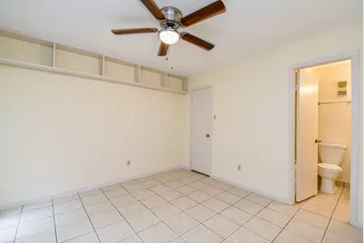 13427 Parkway Boulevard, Sugar Land, TX 77478 - Photo 19