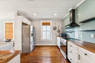 2520 Avenue L, Galveston, TX 77550 - Photo 11