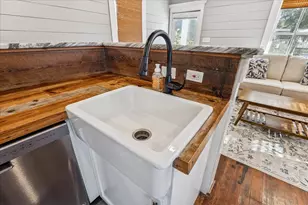 2520 Avenue L, Galveston, TX 77550 - Photo 13