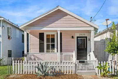 2520 Avenue L, Galveston, TX 77550 - Photo 1