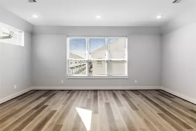 1250 N Post Oak Road #C, Houston, TX 77055 - Photo 13