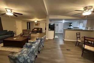 6 Kathy Ln, Huntsville, TX 77320 - Photo 3