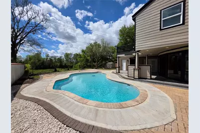 16406 Brook Forest Drive, Houston, TX 77059 - Photo 39