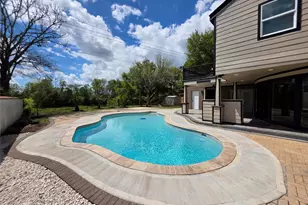 16406 Brook Forest Dr, Houston, TX 77059 - Photo 39