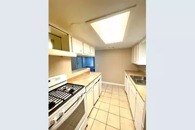 11906 Binghampton Drive, Houston, TX 77089 - Photo 9
