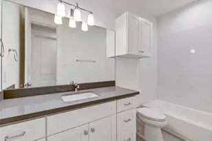 2722 Oakwood Crst Ln, Houston, TX 77018 - Photo 27