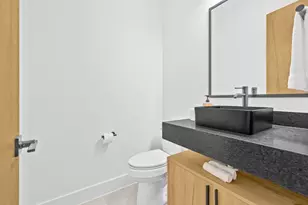 2209 Staples St, Houston, TX 77026 - Photo 27
