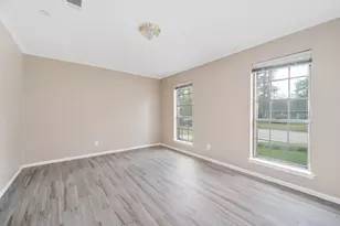 27210 Jimmy Ln, Conroe, TX 77385 - Photo 5