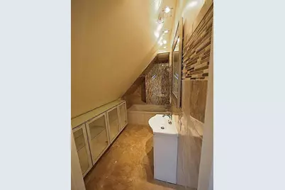 104 Stratford #E, Houston, TX 77006 - Photo 9