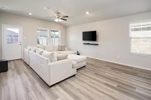 2218 Spyglass Dr, Navasota, TX 77868 - Photo 5