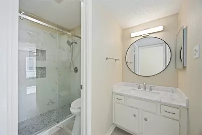 1516 Bay Area Boulevard #Q3, Houston, TX 77058 - Photo 19