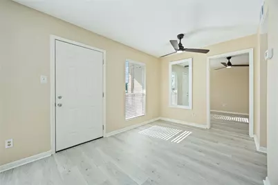 1516 Bay Area Boulevard #Q3, Houston, TX 77058 - Photo 3