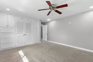 711 Lodgehill Ln, Houston, TX 77090 - Photo 25