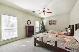 10 Raccoon Ramble, Cleveland, TX 77327 - Photo 5