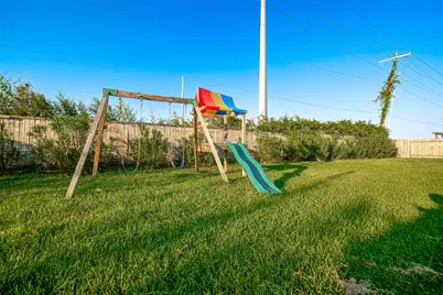346 Apache Field Lane, La Marque, TX 77568 - Photo 47
