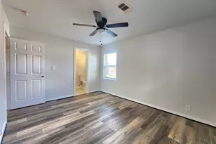 4214 Wuthering Heights Dr, Houston, TX 77045 - Photo 19