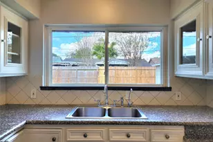 4214 Wuthering Heights Dr, Houston, TX 77045 - Photo 23