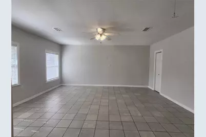 4214 Wuthering Heights Drive, Houston, TX 77045 - Photo 33