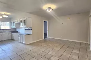 4214 Wuthering Heights Dr, Houston, TX 77045 - Photo 11