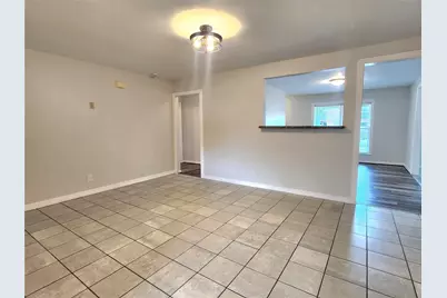 4214 Wuthering Heights Drive, Houston, TX 77045 - Photo 9