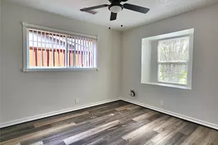 4214 Wuthering Heights Dr, Houston, TX 77045 - Photo 15