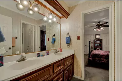 12211 Cypresswood Drive, Houston, TX 77070 - Photo 33