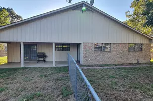 1903 S Austin St, Brenham, TX 77833 - Photo 37