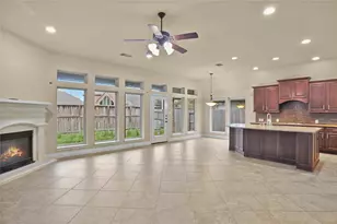 6707 Miller Shadow Ln, Sugar Land, TX 77479 - Photo 11
