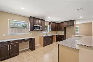 13406 E Cypress Forest Dr, Houston, TX 77070 - Photo 13
