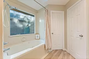 7238 N Hearthstone Green Dr, Houston, TX 77095 - Photo 17