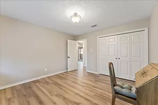 7238 N Hearthstone Green Dr, Houston, TX 77095 - Photo 13